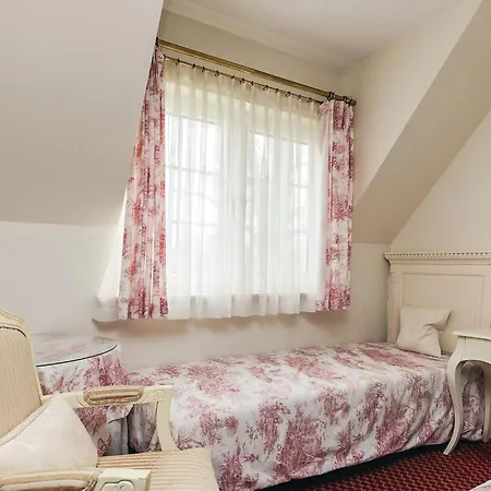 Ferienhaus 4 Star Spacious In